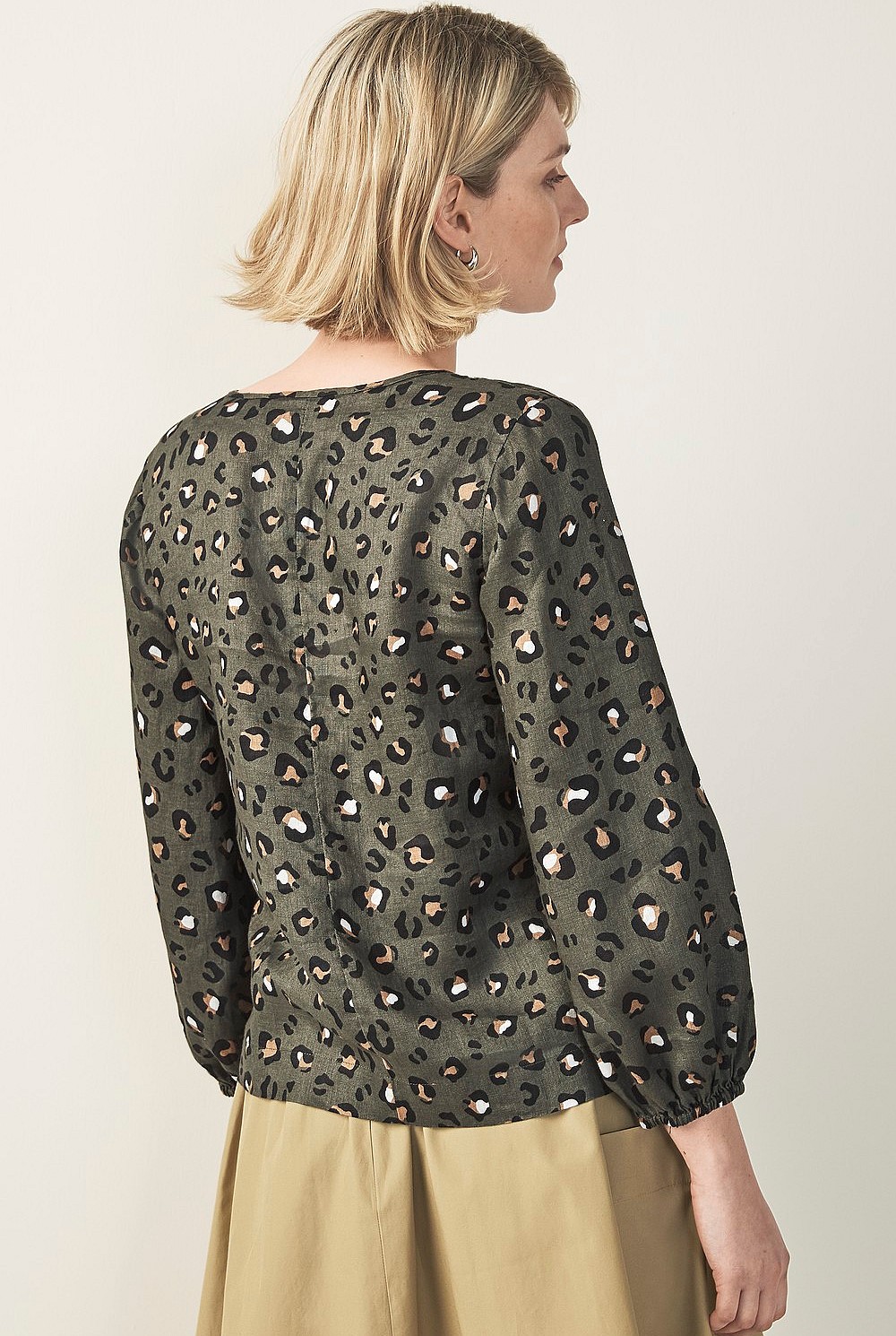 Linen Leopard Gathered Sleeve Top