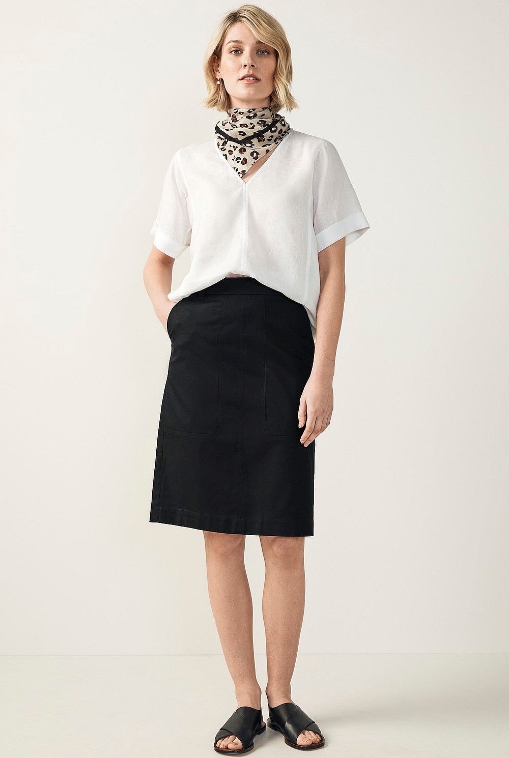 Linen Seam Front Top