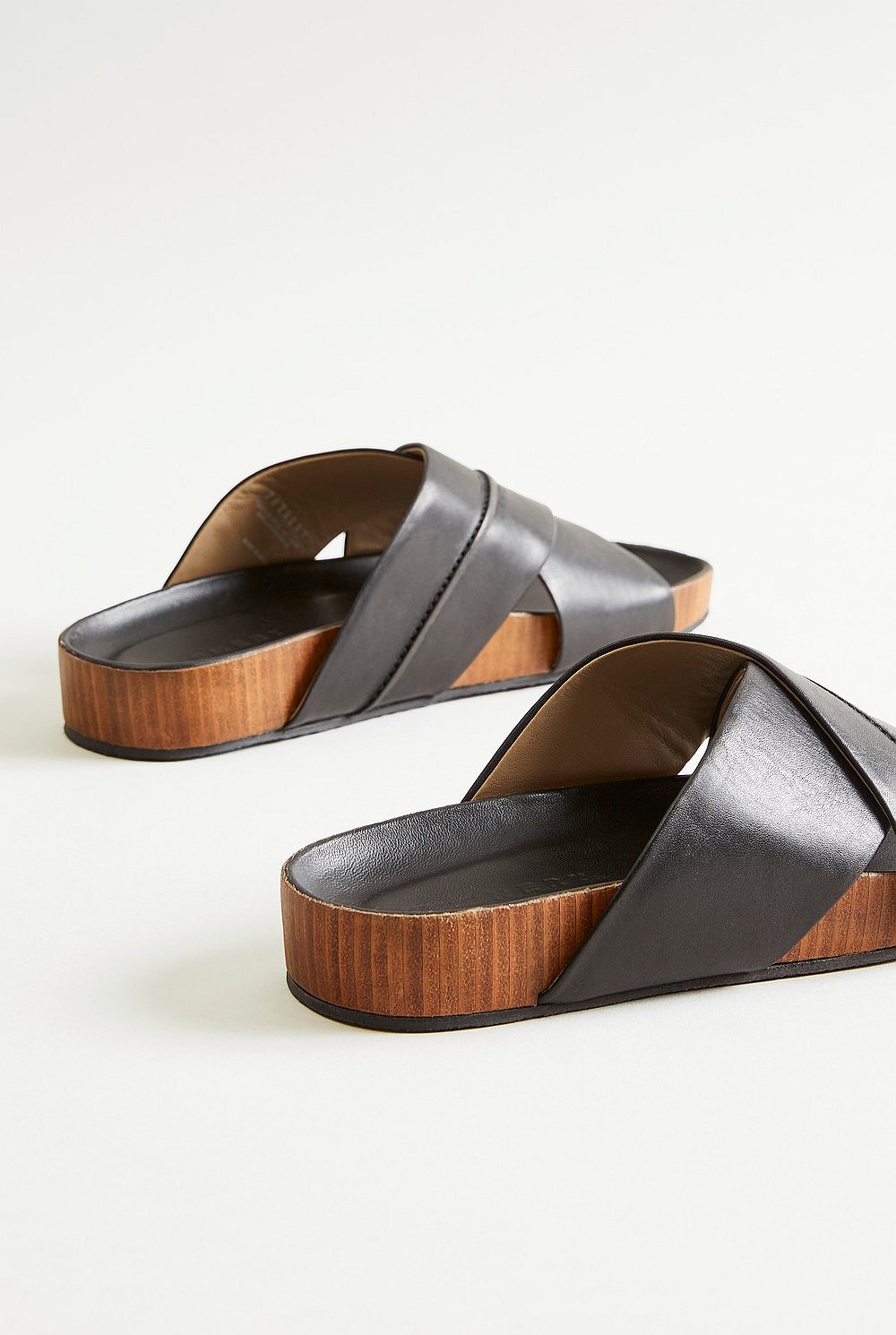 Delphine Slide
