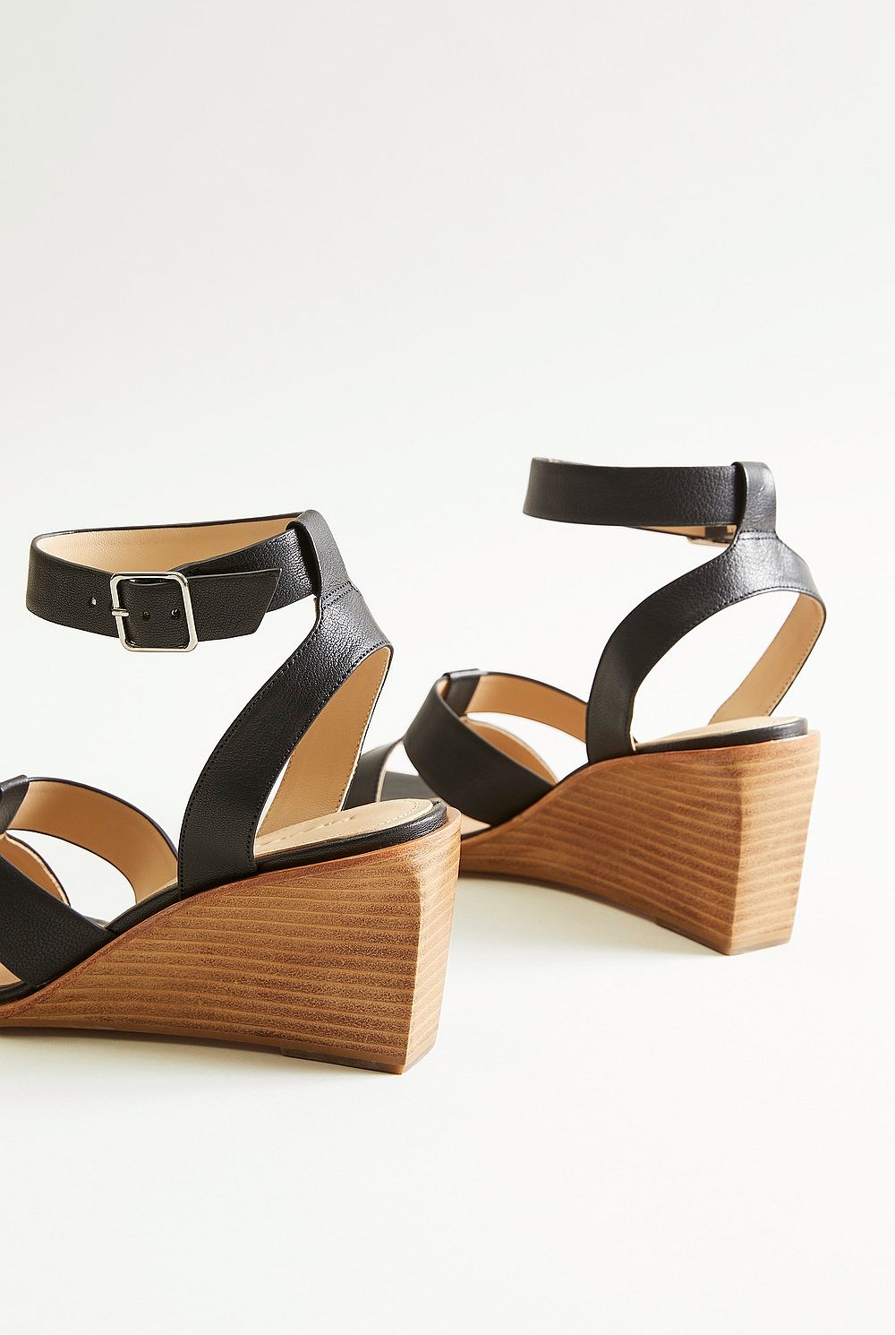 Claudia Wedge