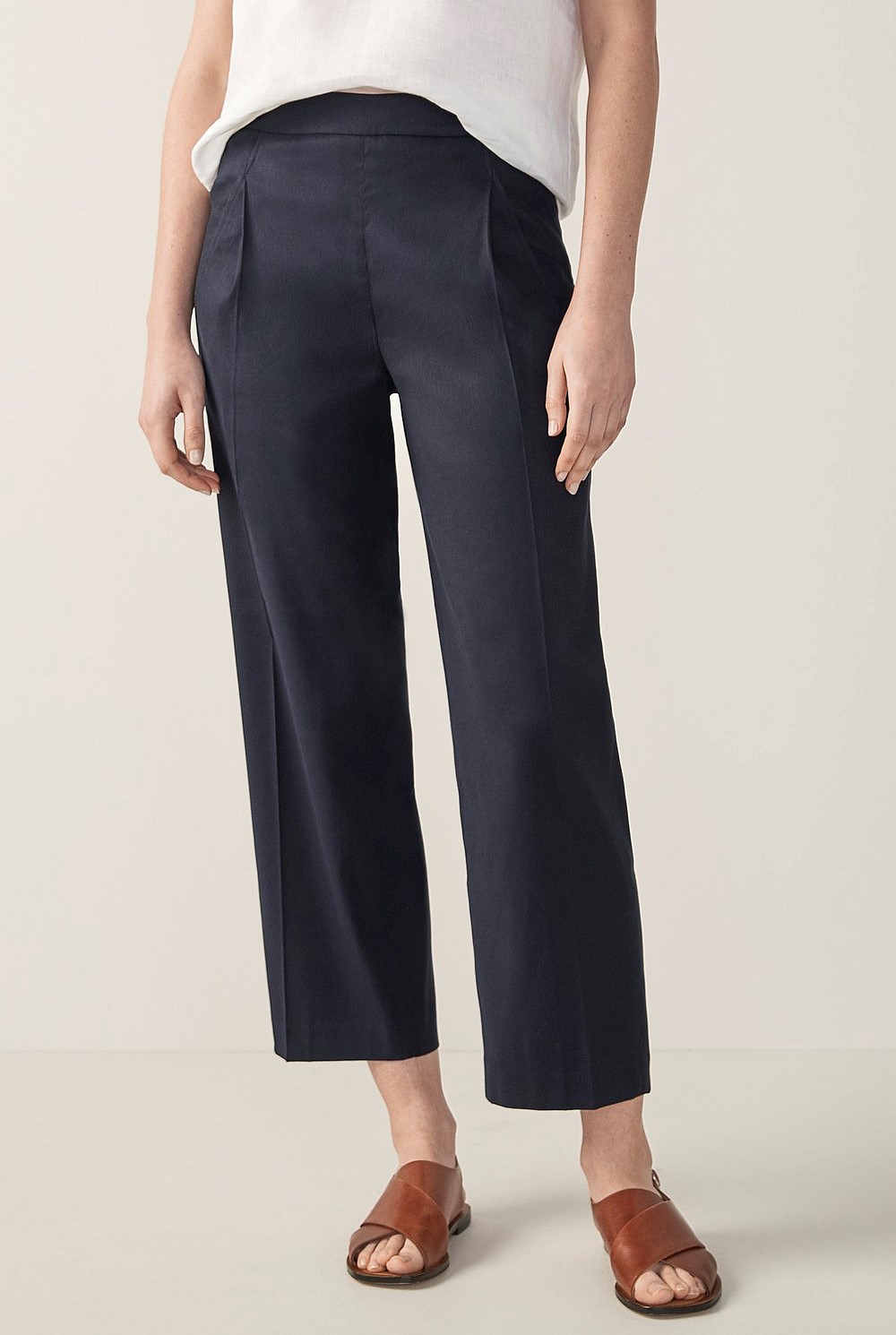 Stretch Linen Pleat Front Pant