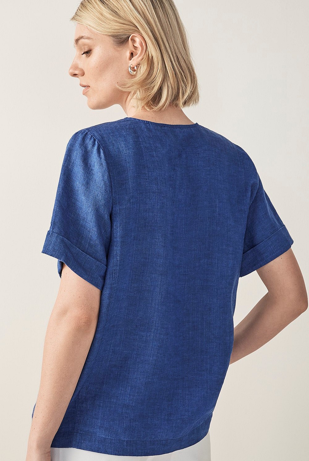 Delave Linen Seam Front Top