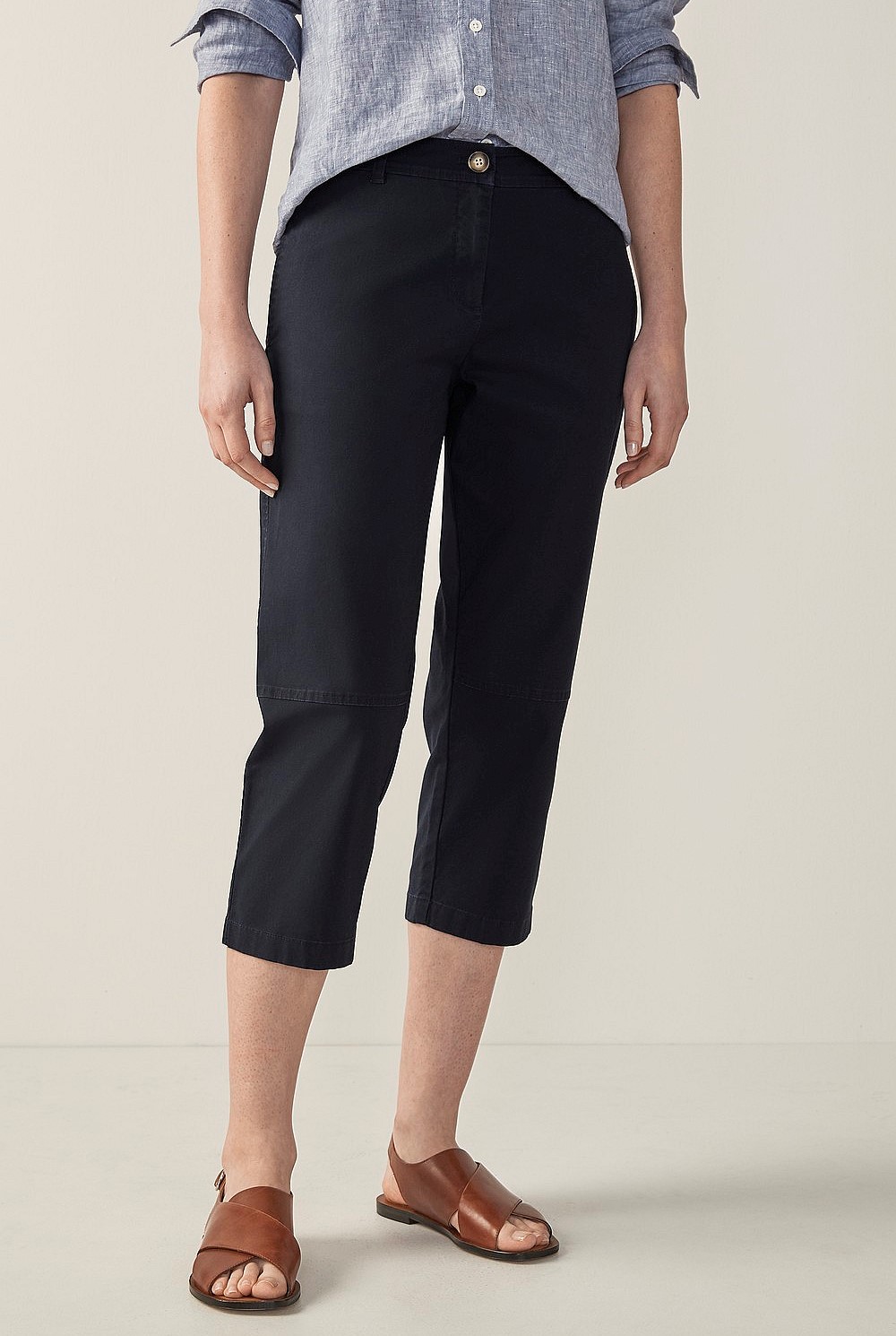 Stretch Cotton Capri Pant