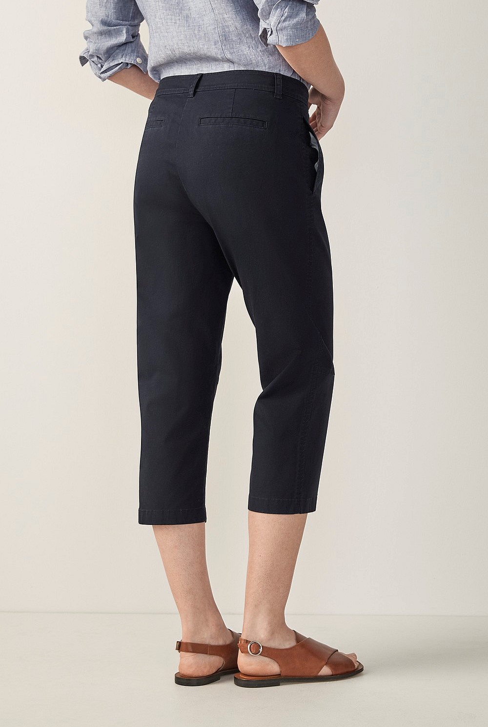 Stretch Cotton Capri Pant