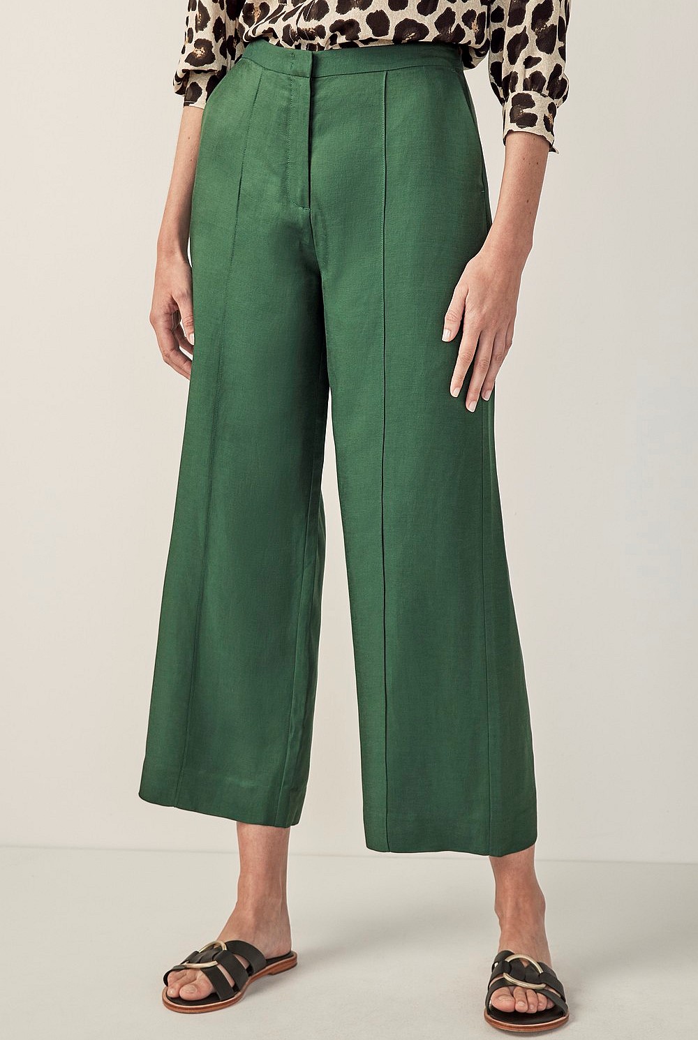 Linen Blend Crop Straight Leg Pant