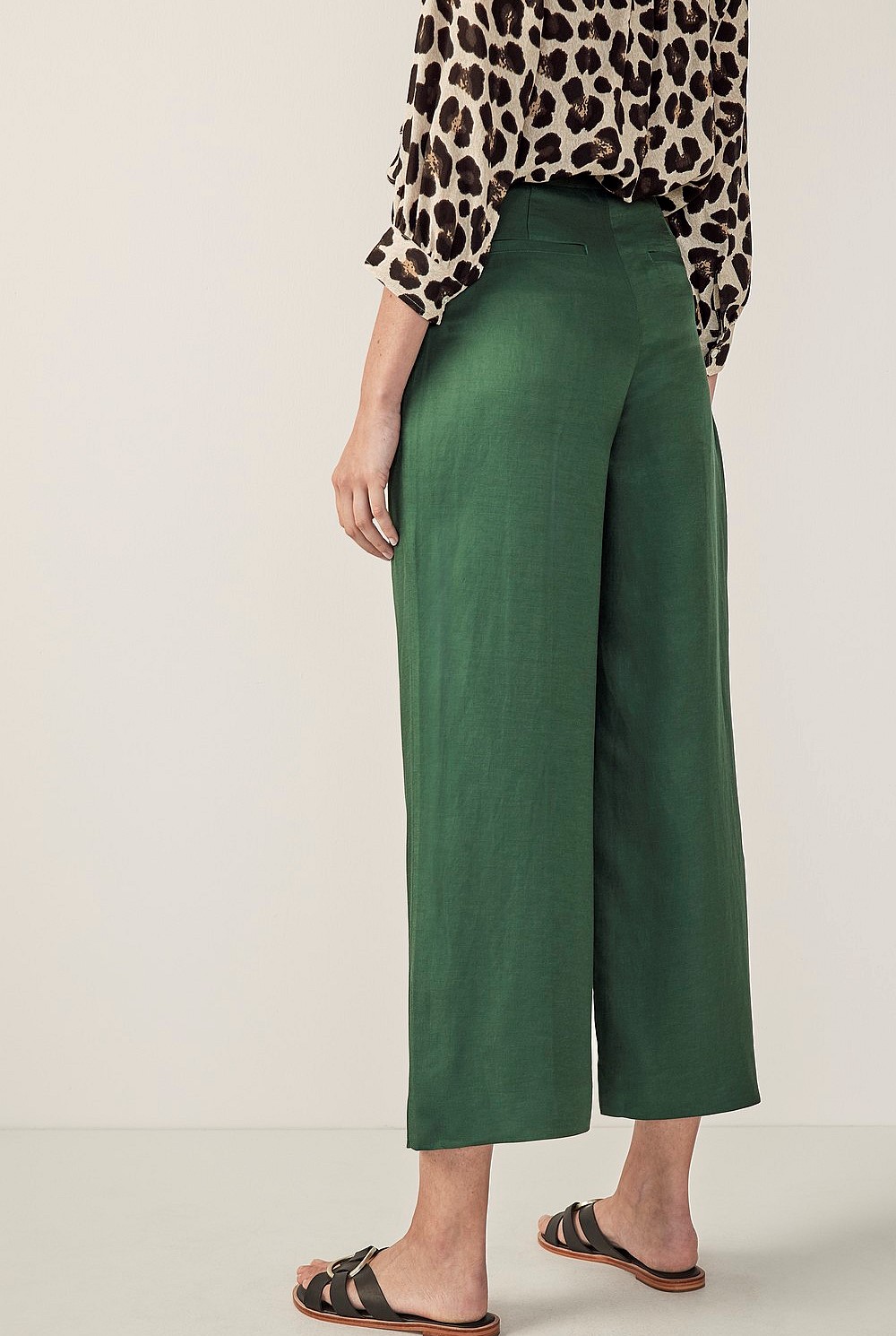 Linen Blend Crop Straight Leg Pant