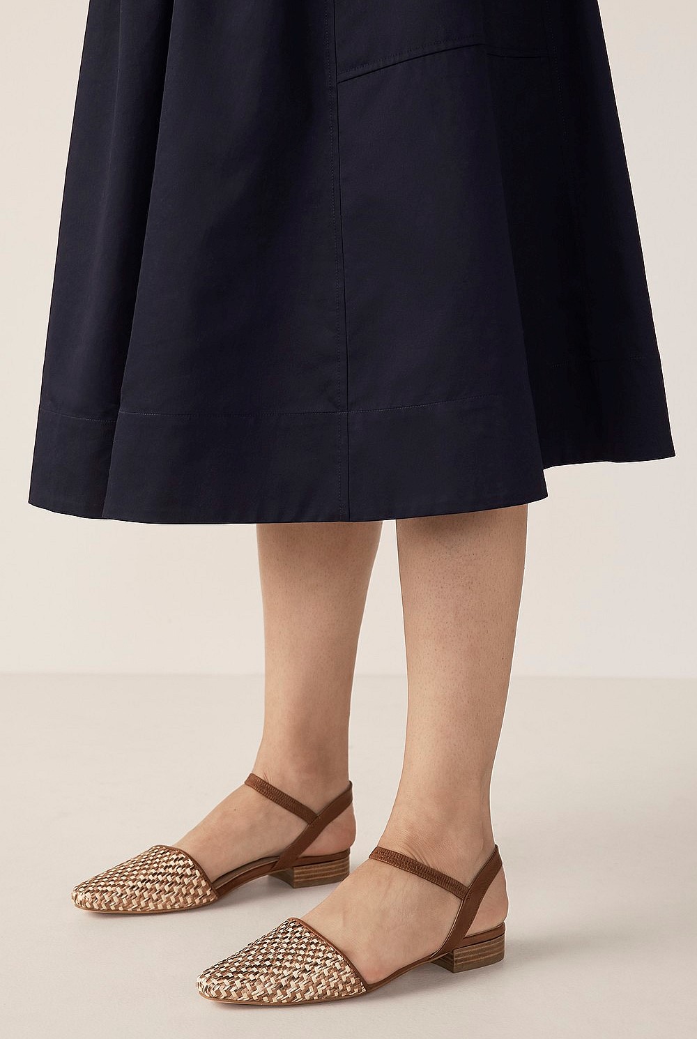 Cooper Woven Flat