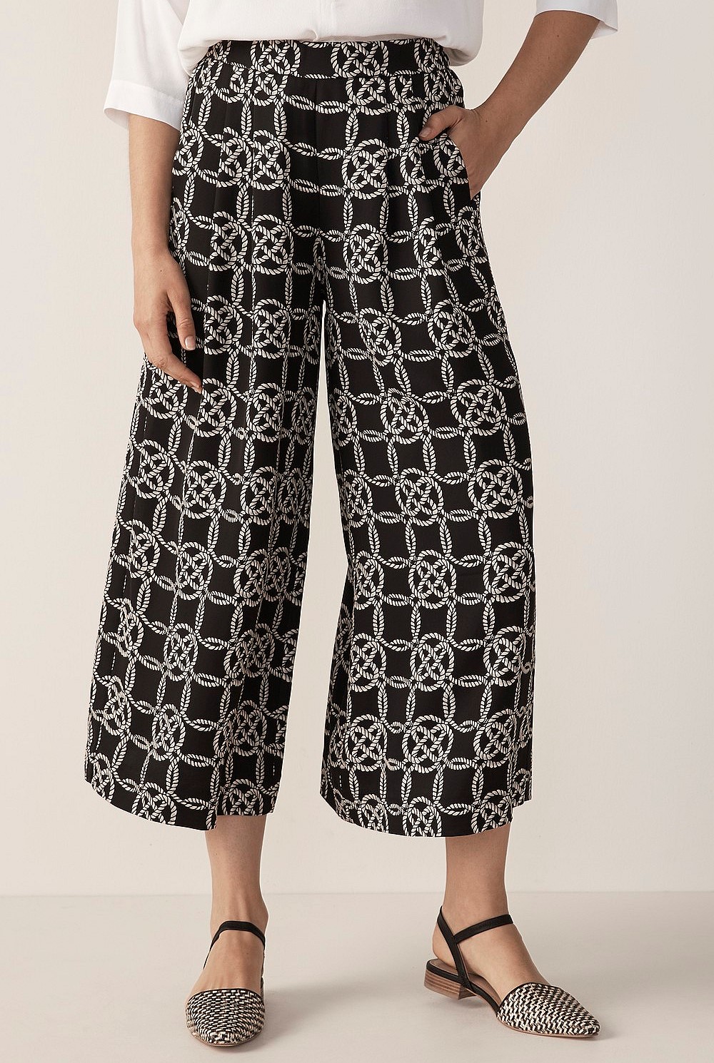 Rope Print Wide Leg Pant