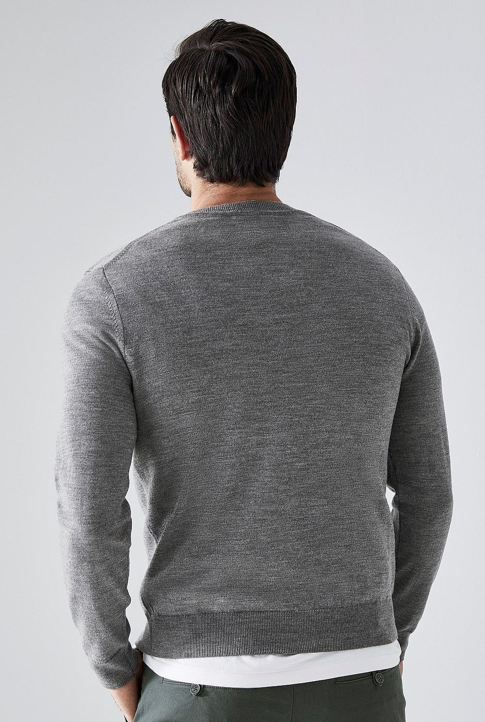 Classic Merino V Neck