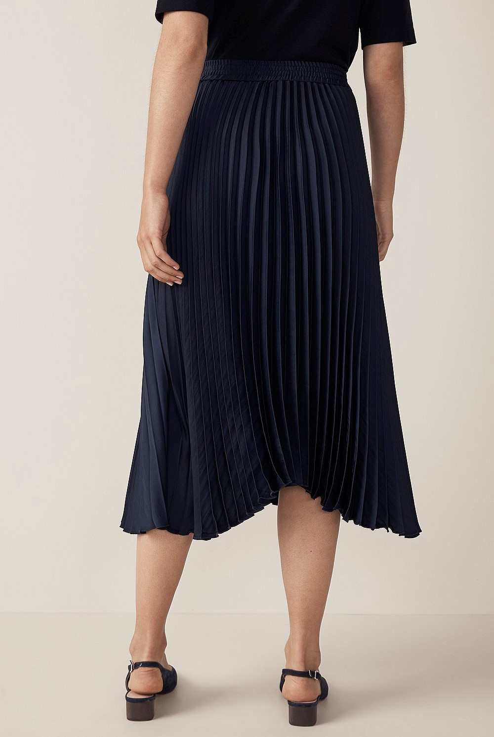 Pleat Midi Skirt