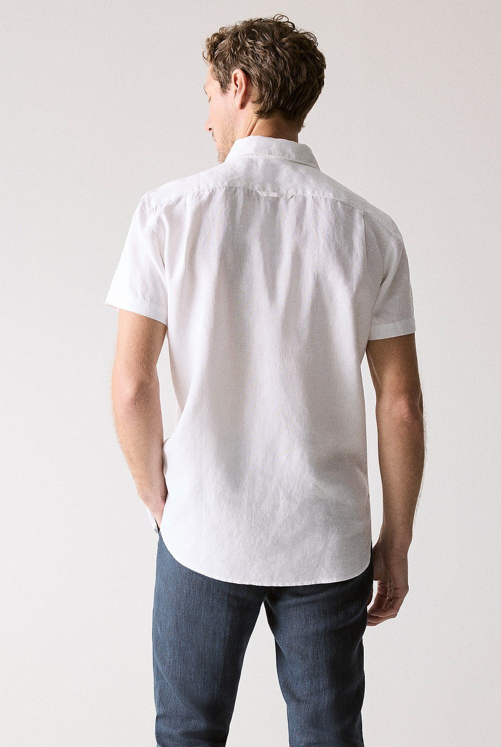 Tailored Fit Linen Short Sleeve Shirt