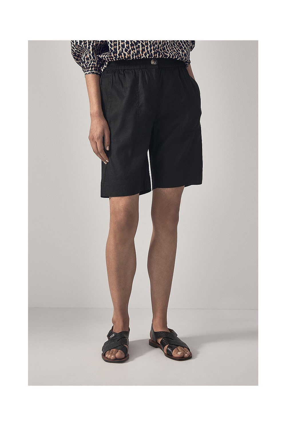 Stretch Linen Viscose Short