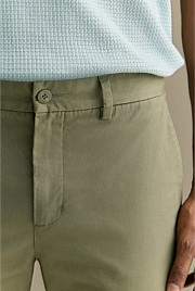 Regular Fit Modern Chino Pant