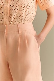 Linen Twill Pleat Detail Short